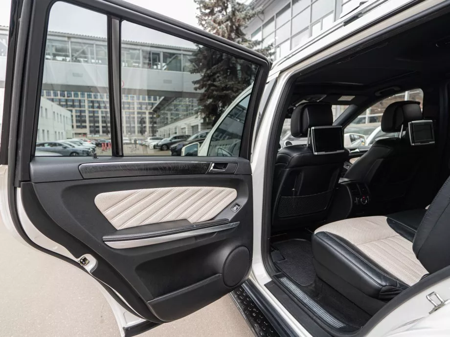 Mercedes-Benz GL-класс 2012
