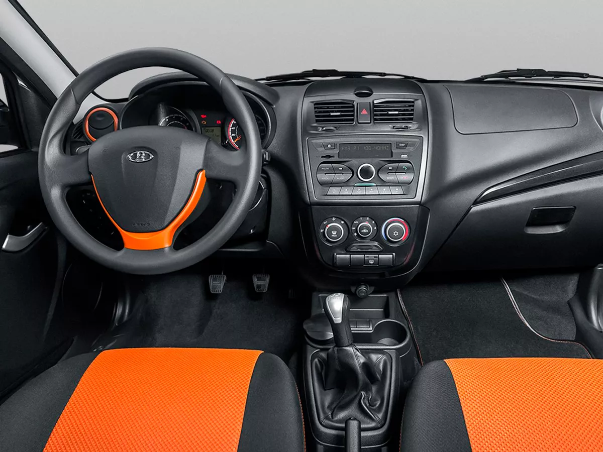 Lada Kalina Cross