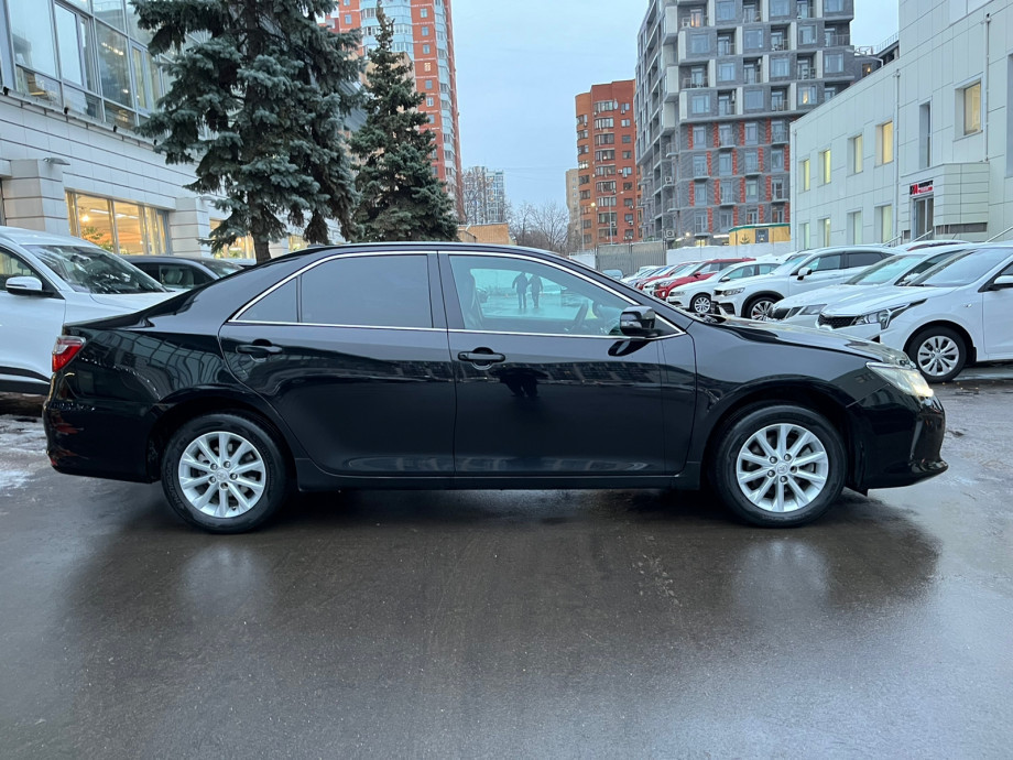 Toyota Camry 2016