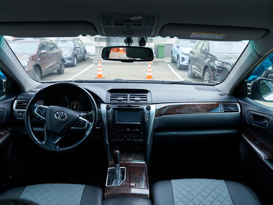 Toyota Camry 2017