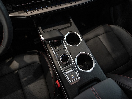 Changan UNI-S Tech 1.5 AMT Black
