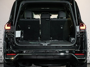 Toyota Land Cruiser 300 ZX (7 мест) 3.4 AT