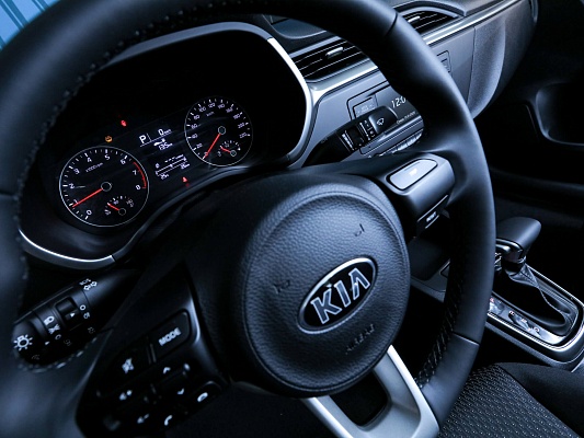 Kia Rio  Luxe 1.6 AT 123 л.c. авт. бензин