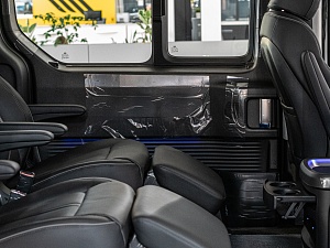 Hyundai Staria Premium 2.2 AT