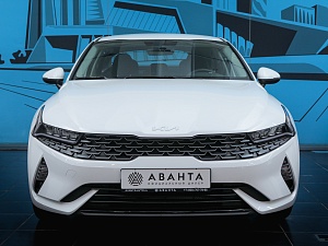 Kia K5 Classic 2.0 AT