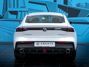 Changan UNI-V Люкс 1.5 AMT