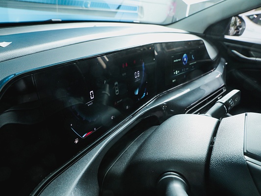 Changan Eado Plus DLX 1.5 AMT White
