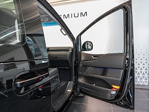 Hyundai Staria Premium 2.2 AT