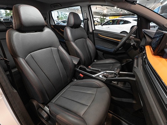 Livan X3 Pro Luxury 1.5 CVT White 1