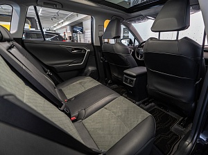 Toyota RAV4 Adventure Plus 2.0 CVT